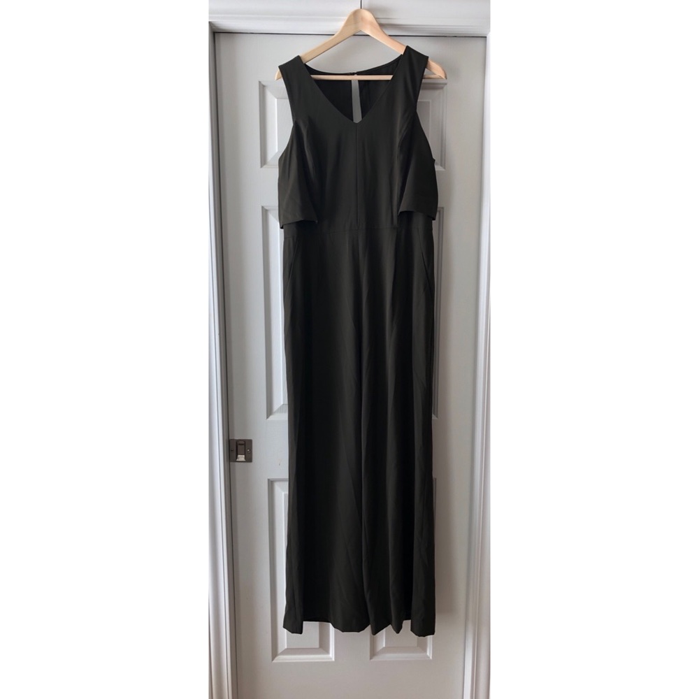 Antonio Melani Size 14 Olive Green Jumpsuit